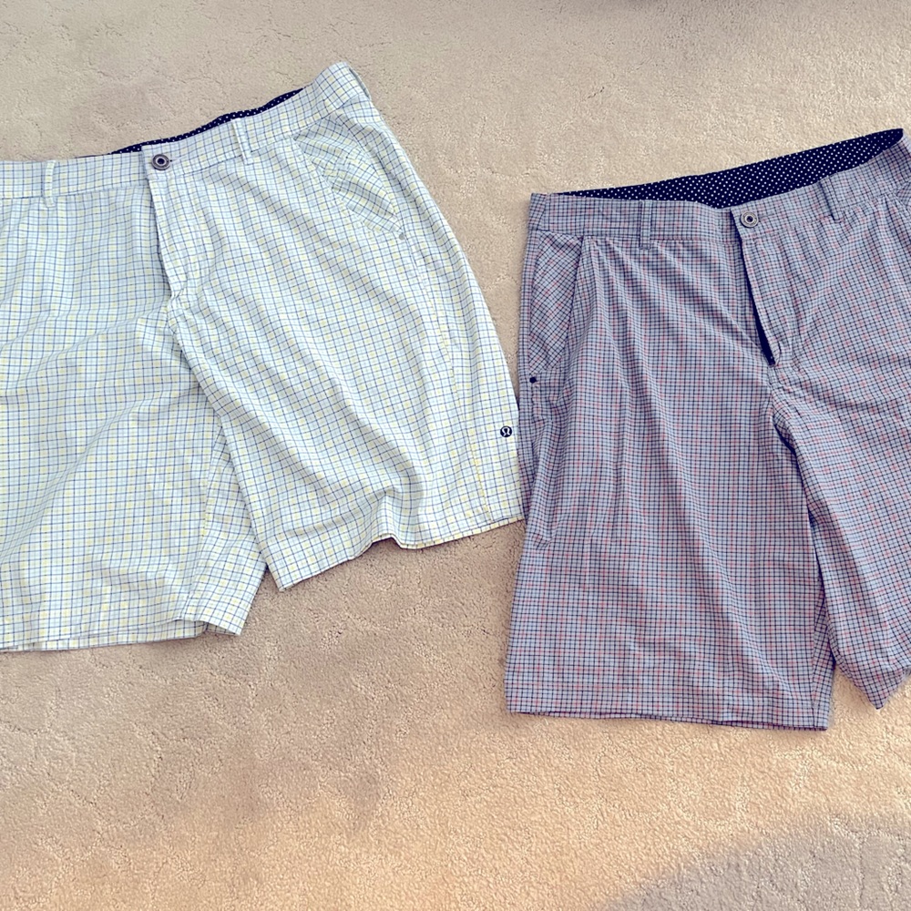 Lululemon (2) pairs Men’s shorts Large Like NEW!!